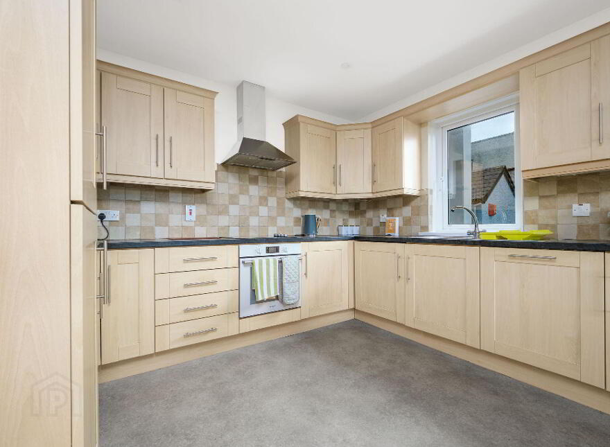 Apt 5, 6 Hillside House, Portstewart, BT55 7AZ