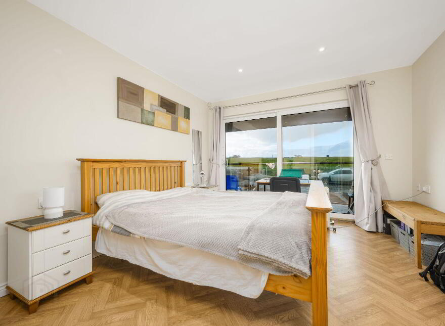 Apt 5, 6 Hillside House, Portstewart, BT55 7AZ