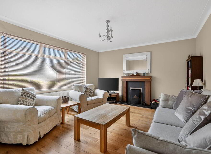 8 Orchard Rise, Belfast, BT8 7DA