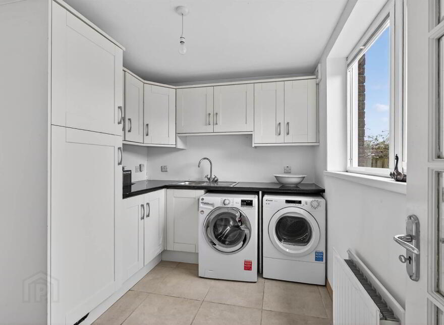 8 Orchard Rise, Belfast, BT8 7DA