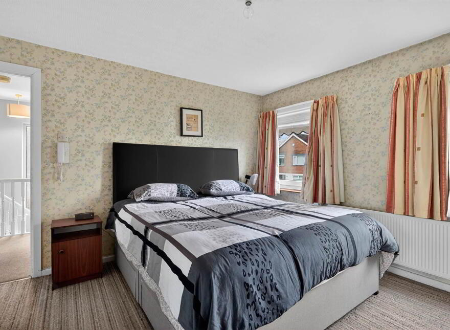 8 Orchard Rise, Belfast, BT8 7DA