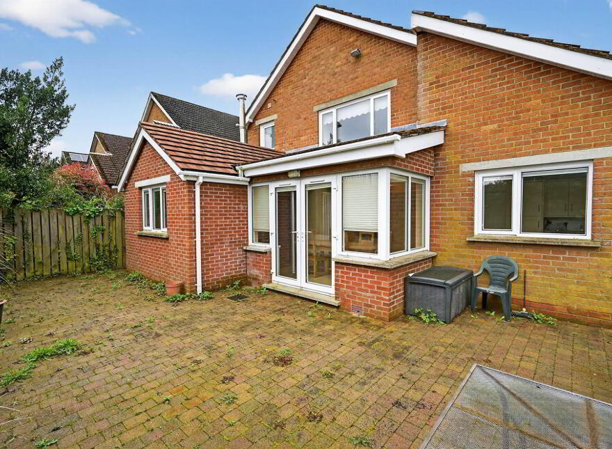 8 Orchard Rise, Belfast, BT8 7DA