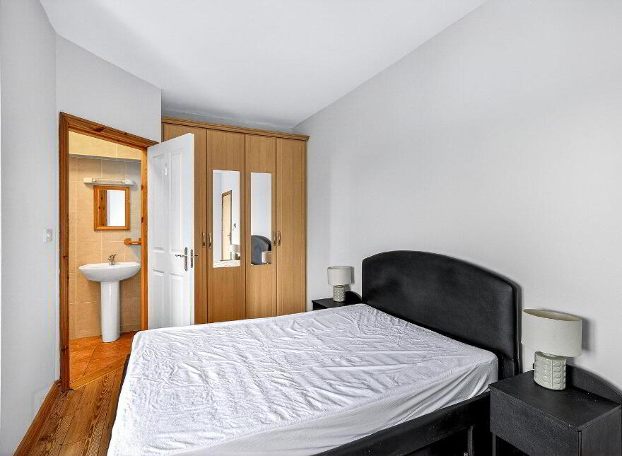 41 Mac Oisin Place, Dromod, N41P638