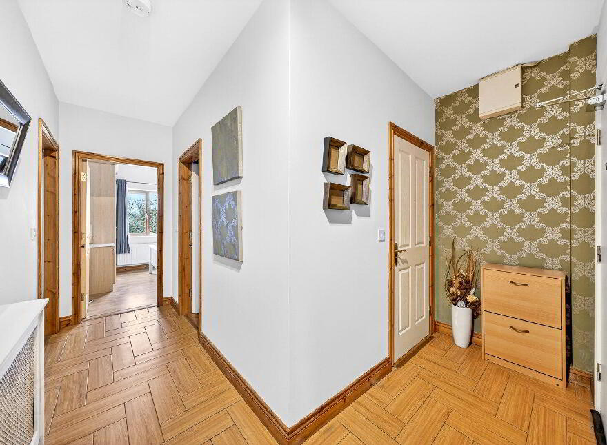 41 Mac Oisin Place, Dromod, N41P638