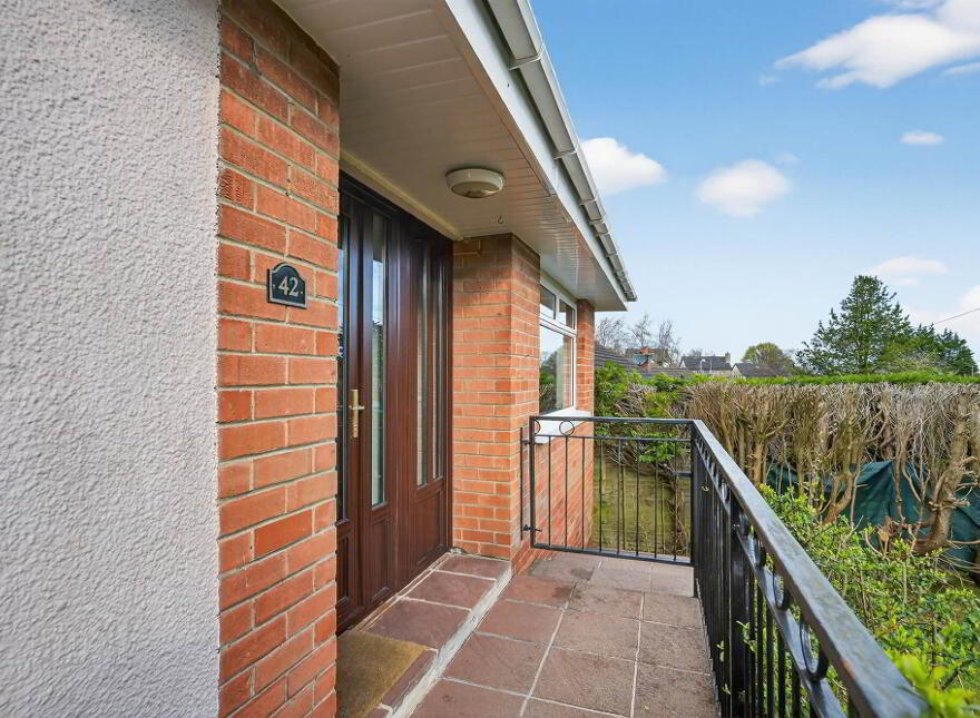42 Martello Park, Seahill, Holywood, BT18 0DG