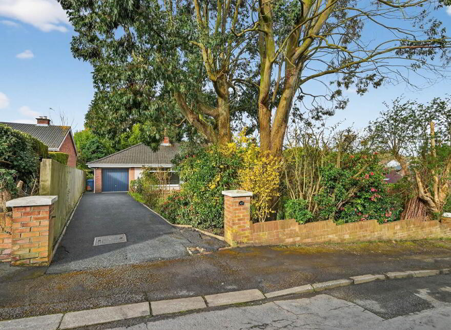 42 Martello Park, Seahill, Holywood, BT18 0DG