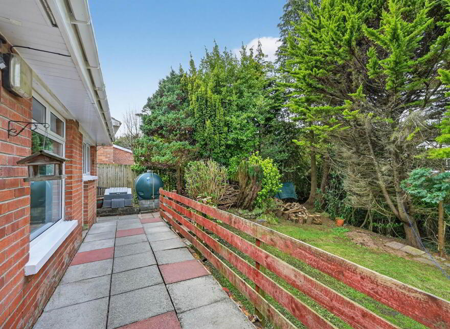 42 Martello Park, Seahill, Holywood, BT18 0DG
