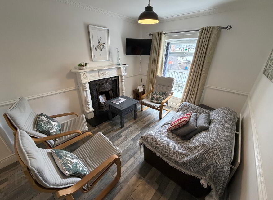 2 Westend Terrace, Cityside, L'Derry, BT48 9EW