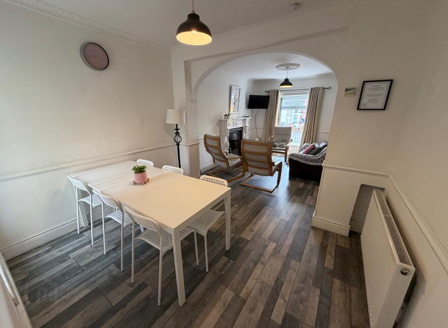 2 Westend Terrace, Cityside, L'Derry, BT48 9EW