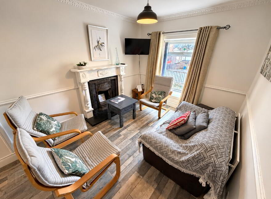 2 Westend Terrace, Cityside, L'Derry, BT48 9EW