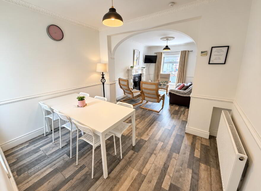 2 Westend Terrace, Cityside, L'Derry, BT48 9EW