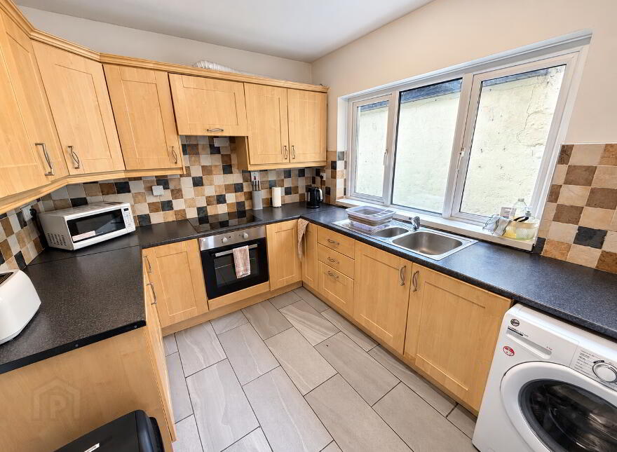 2 Westend Terrace, Cityside, L'Derry, BT48 9EW