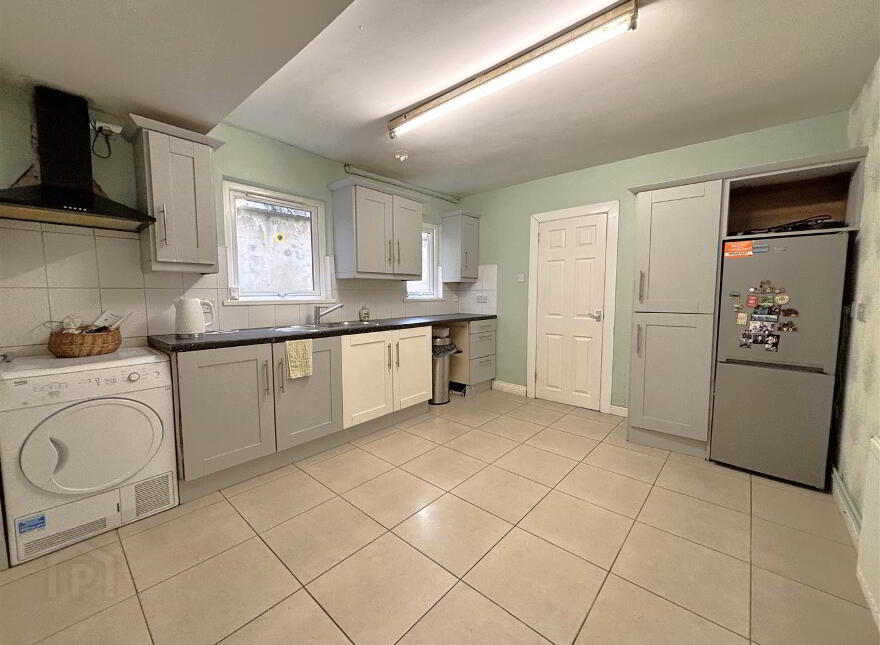 5 Woodland Avenue, Belfast, BT14 6BY