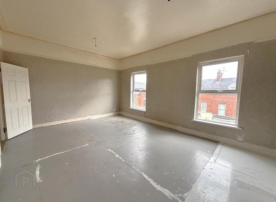 5 Woodland Avenue, Belfast, BT14 6BY
