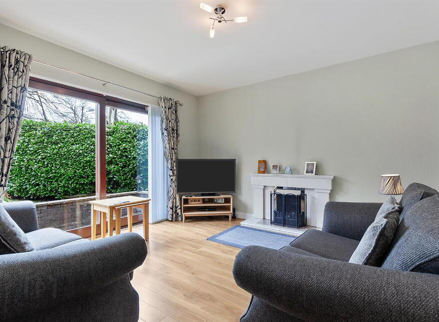 12 Kings Court, Templepatrick, BT39 0EB