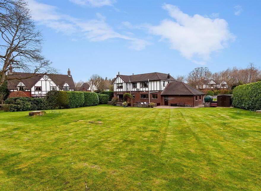 12 Kings Court, Templepatrick, BT39 0EB