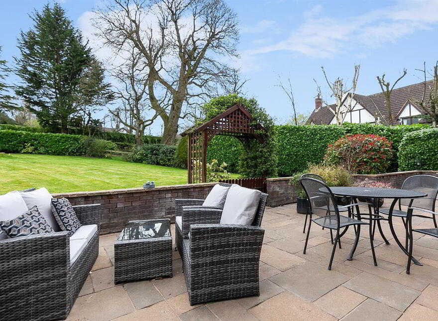 12 Kings Court, Templepatrick, BT39 0EB