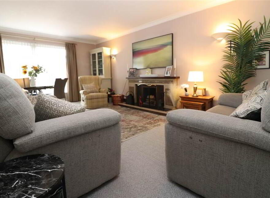 63 Laurel Hill Road, Lisburn, BT28 2UH