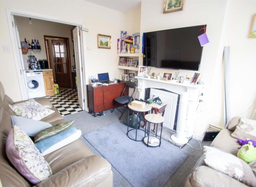 68 Iveagh Street, Falls Road, Belfast, BT12 6AU