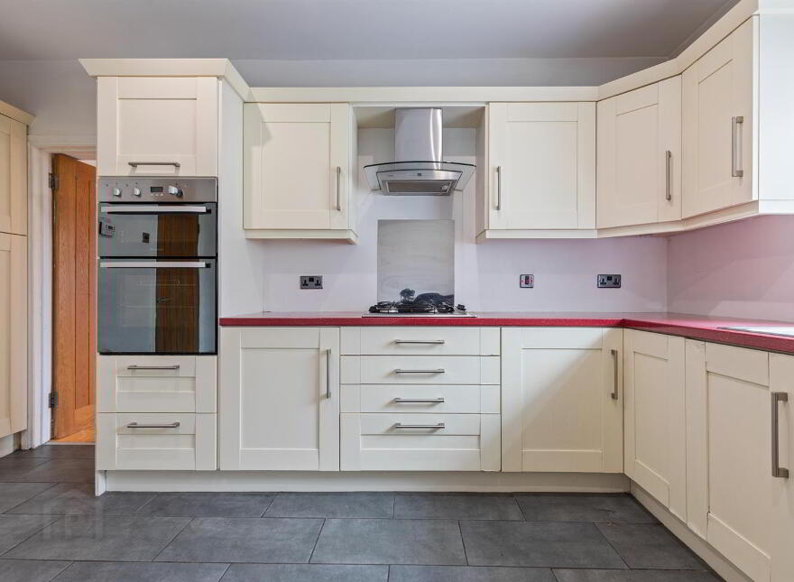 21 Knockbracken Road, Belfast, BT8 6SE