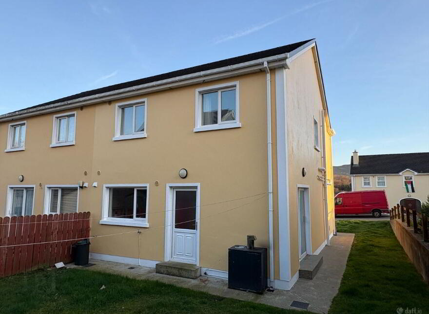 12 Ard Na Gréine, Ardara, F94NY27