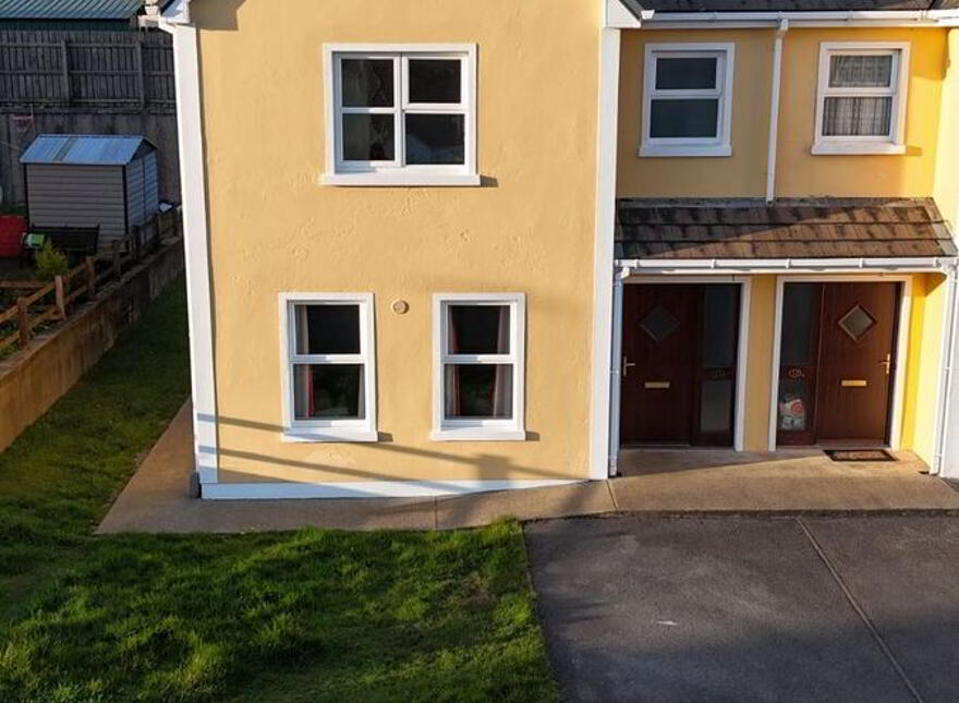 12 Ard Na Gréine, Ardara, F94NY27