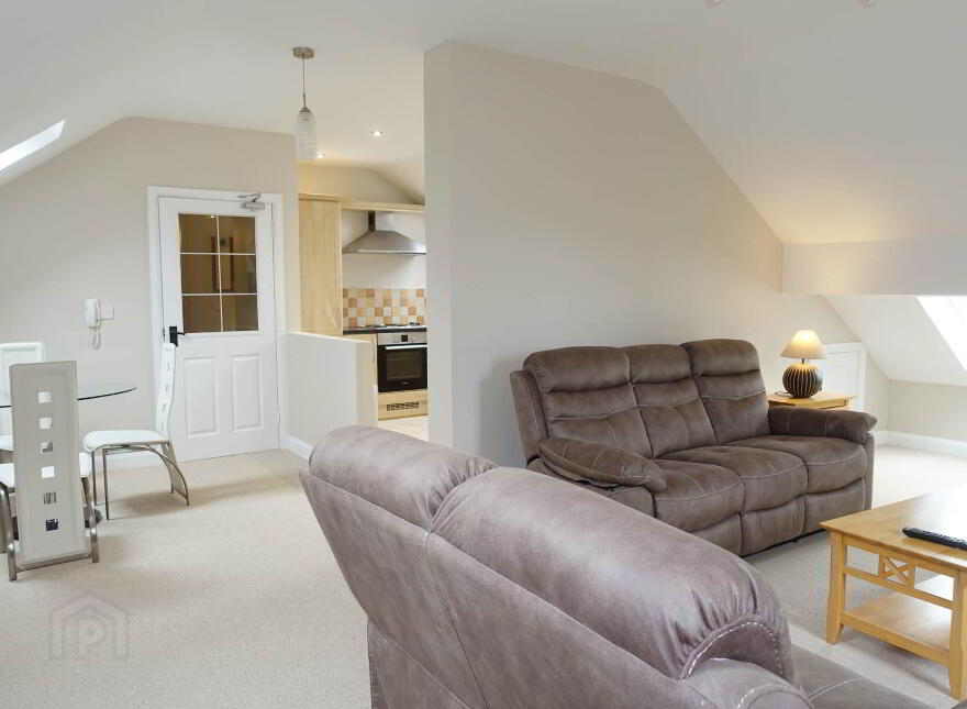 11 Laurel Grove, Enniskillen, BT74 4EQ