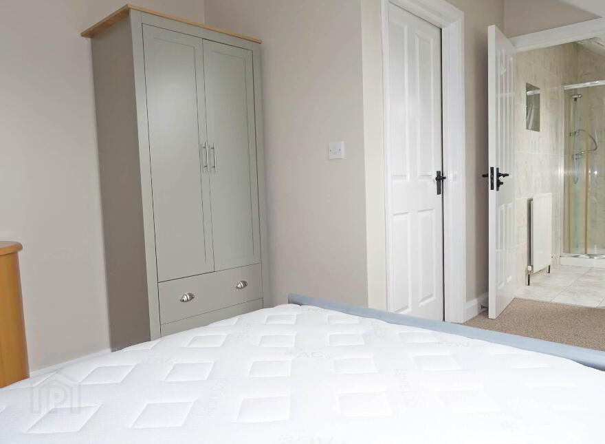 11 Laurel Grove, Enniskillen, BT74 4EQ