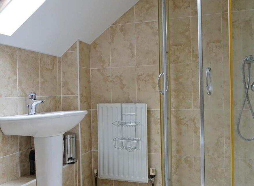 11 Laurel Grove, Enniskillen, BT74 4EQ