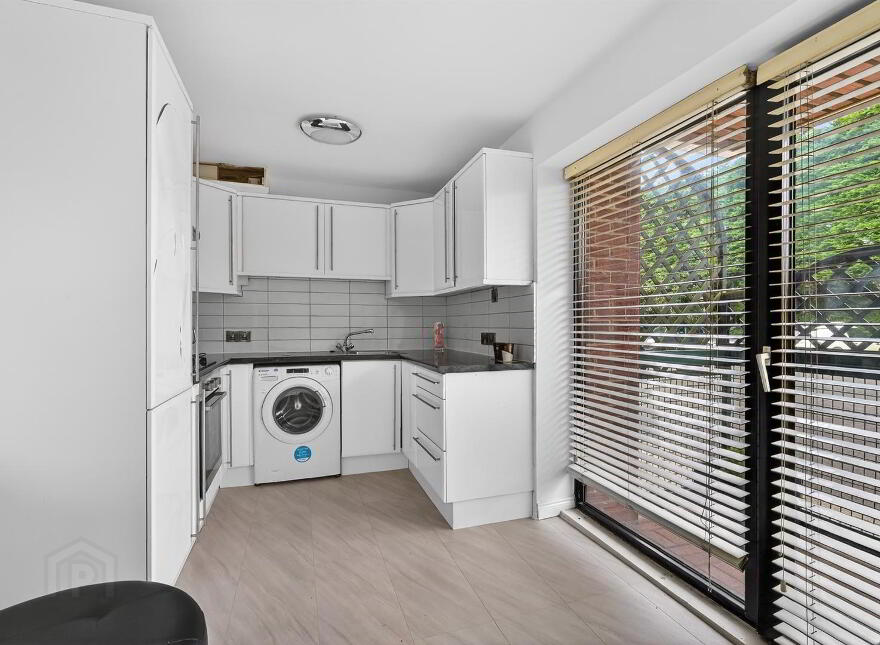 1 Balmoral Court, Belfast, BT9 7GR