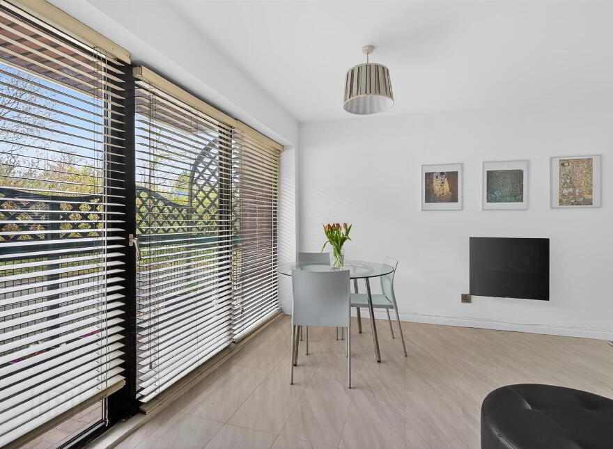 1 Balmoral Court, Belfast, BT9 7GR