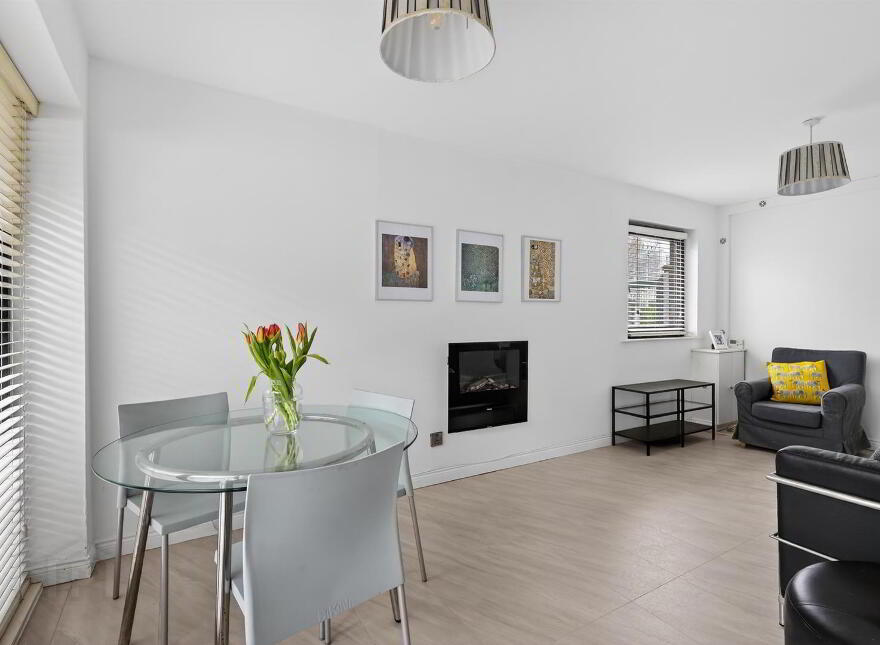 1 Balmoral Court, Belfast, BT9 7GR