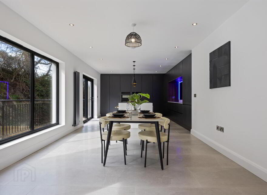 Quarry Manor, 9 Middle Braniel Road, Belfast, BT5 7TU
