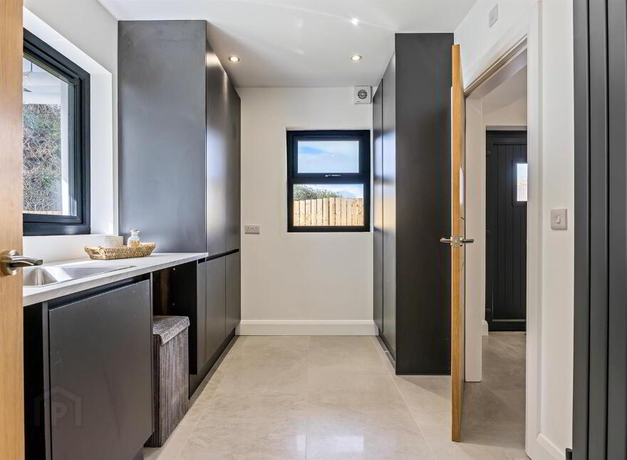 Quarry Manor, 9 Middle Braniel Road, Belfast, BT5 7TU