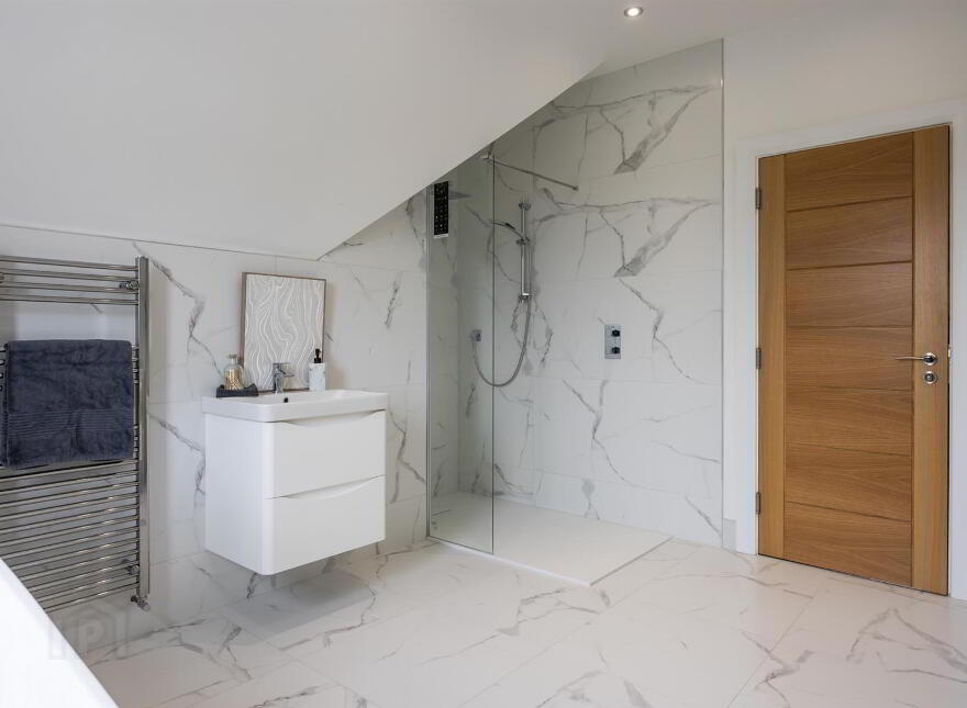 Quarry Manor, 9 Middle Braniel Road, Belfast, BT5 7TU