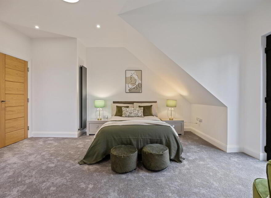 Quarry Manor, 9 Middle Braniel Road, Belfast, BT5 7TU