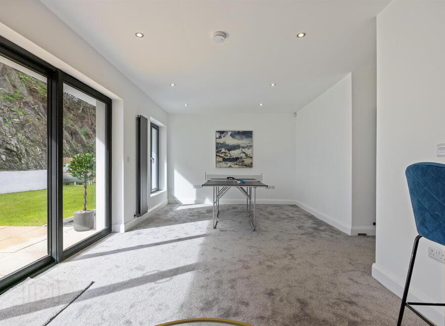 Quarry Manor, 9 Middle Braniel Road, Belfast, BT5 7TU