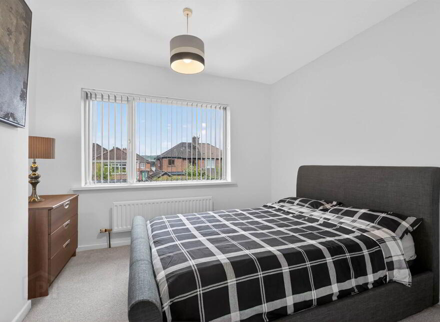 50 Belvedere Park, Belfast, BT9 5GT