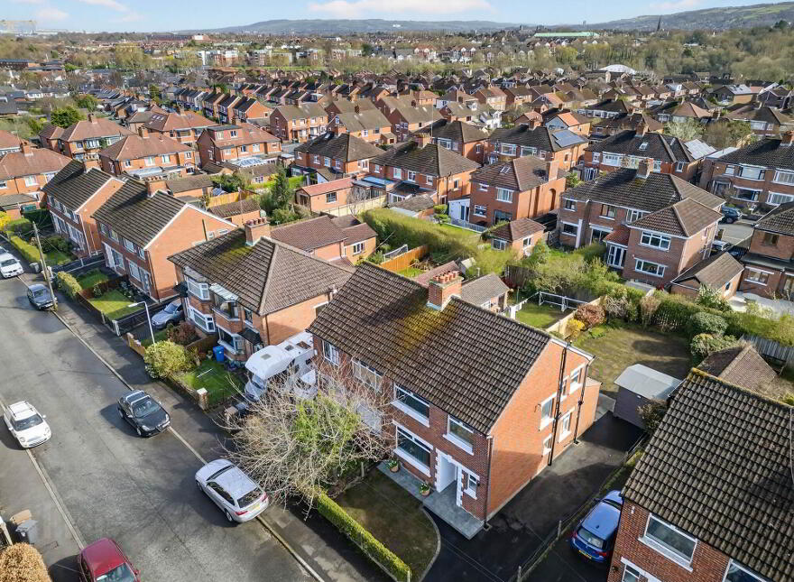 50 Belvedere Park, Belfast, BT9 5GT