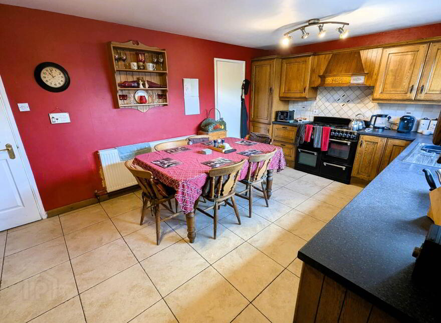 33 Cleenish Park, Enniskillen, BT92 2FG
