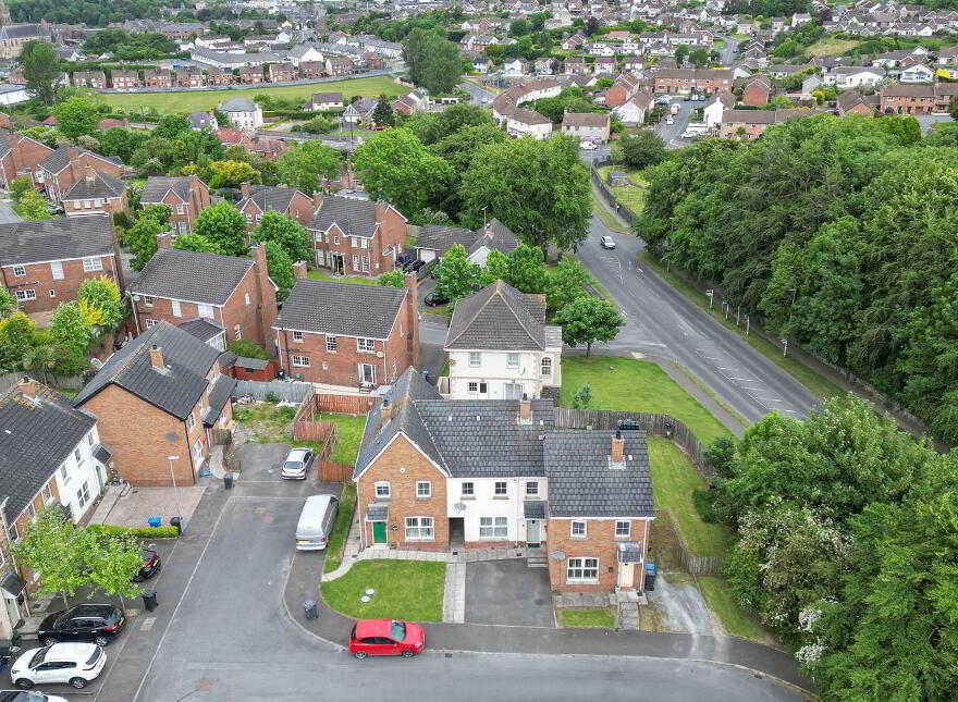 40 Demesne Heights, Downpatrick, BT30 6WB