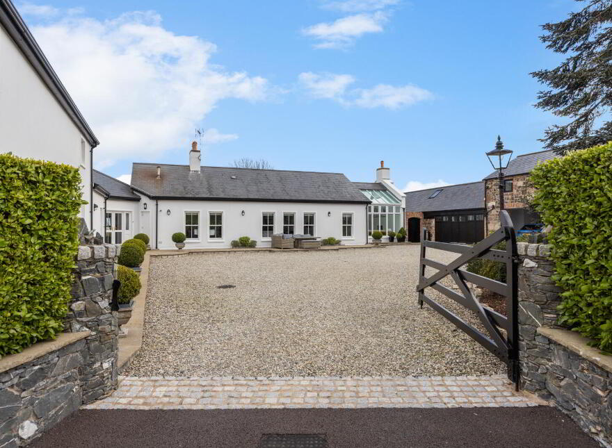 Ashbrook, 45 New Line, Dundonald, Belfast, BT16 1UU