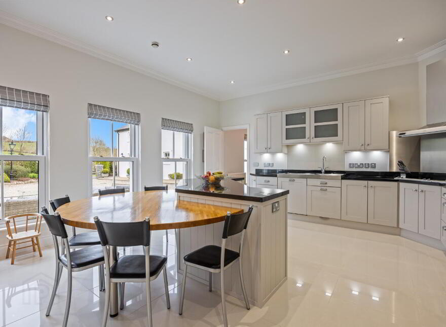 Ashbrook, 45 New Line, Dundonald, Belfast, BT16 1UU