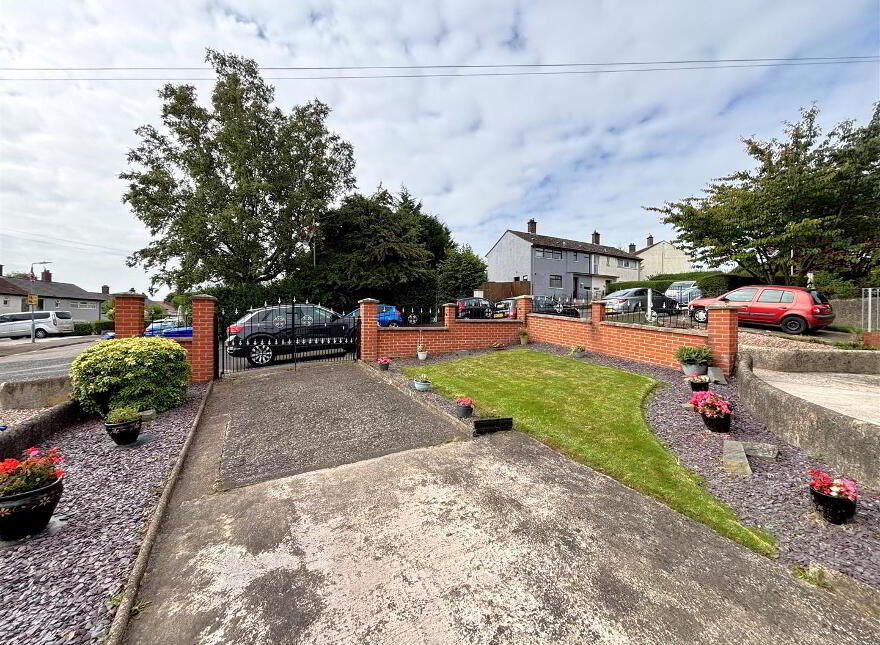 13 Sunningdale Gardens, Belfast, BT14 6SE