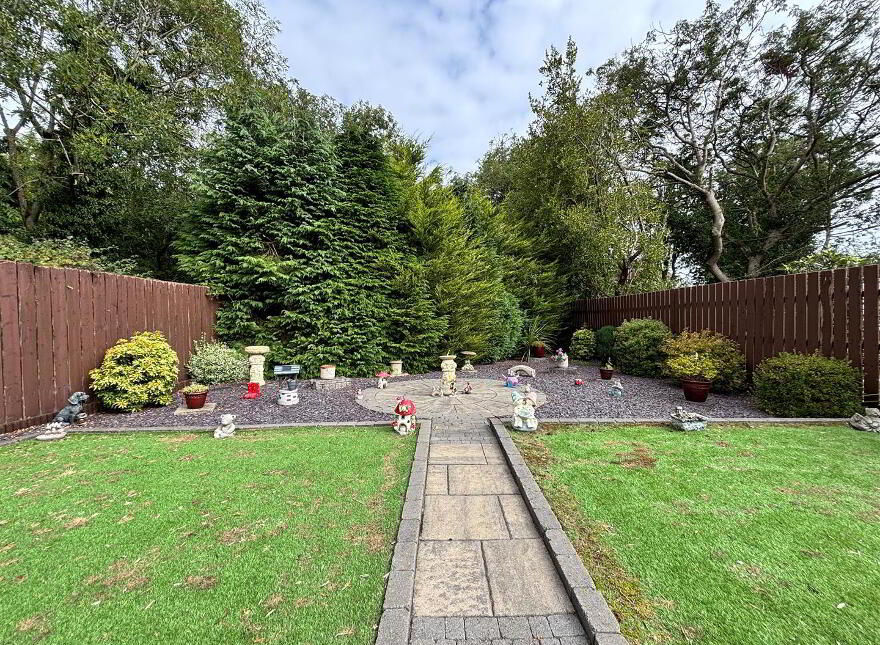 13 Sunningdale Gardens, Belfast, BT14 6SE