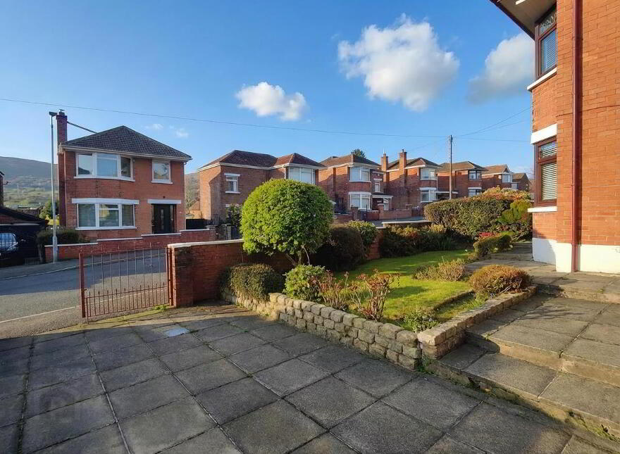 21 Abbeydale Parade, Belfast, BT14 7HJ