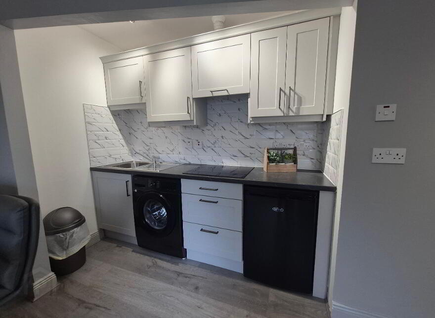 3 Pinewood, Dublin Road, Bonavalley, Athlone, N37YD77