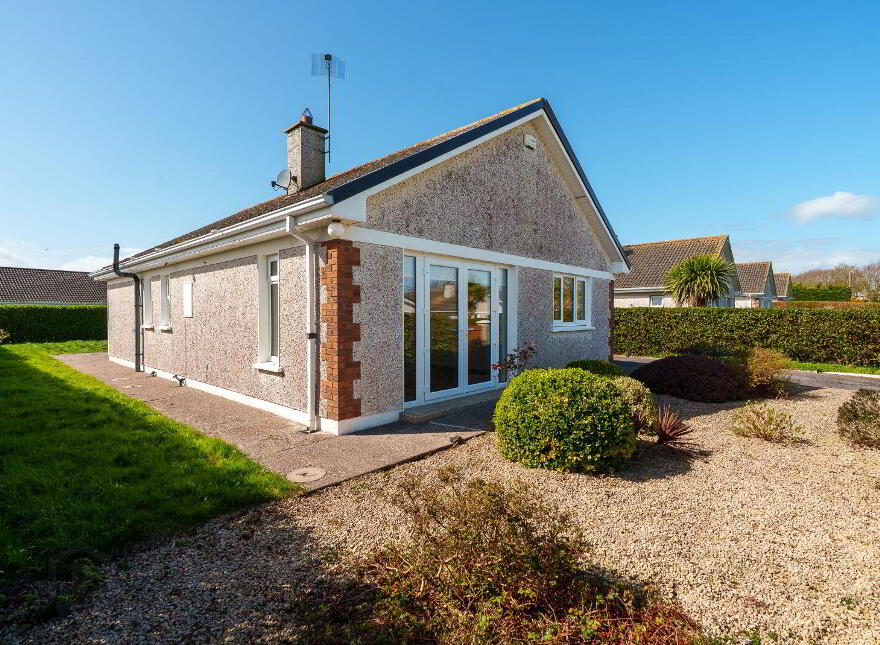 42 Summerdale Lawn, Ballyclamasy, Youghal, P36R596