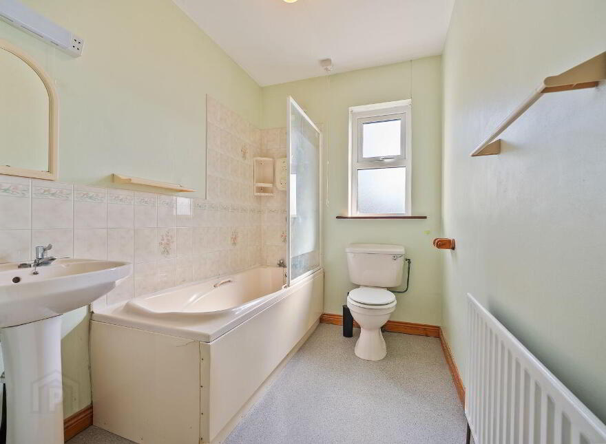 42 Summerdale Lawn, Ballyclamasy, Youghal, P36R596