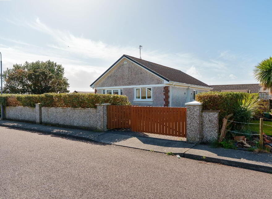 42 Summerdale Lawn, Ballyclamasy, Youghal, P36R596